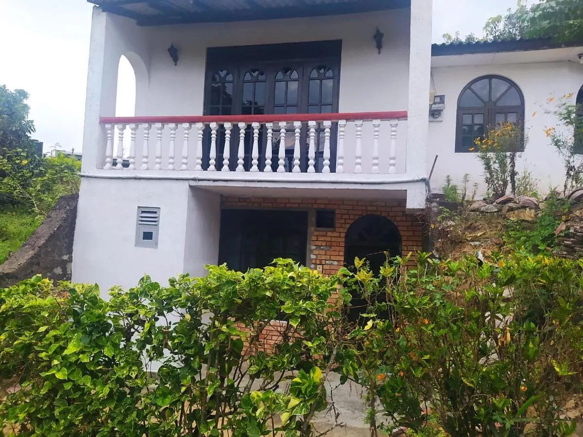 Zuni'S Home Stay Kandy Homestay